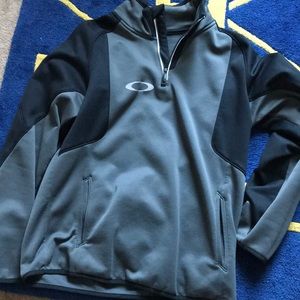 Oakley sweatshirt